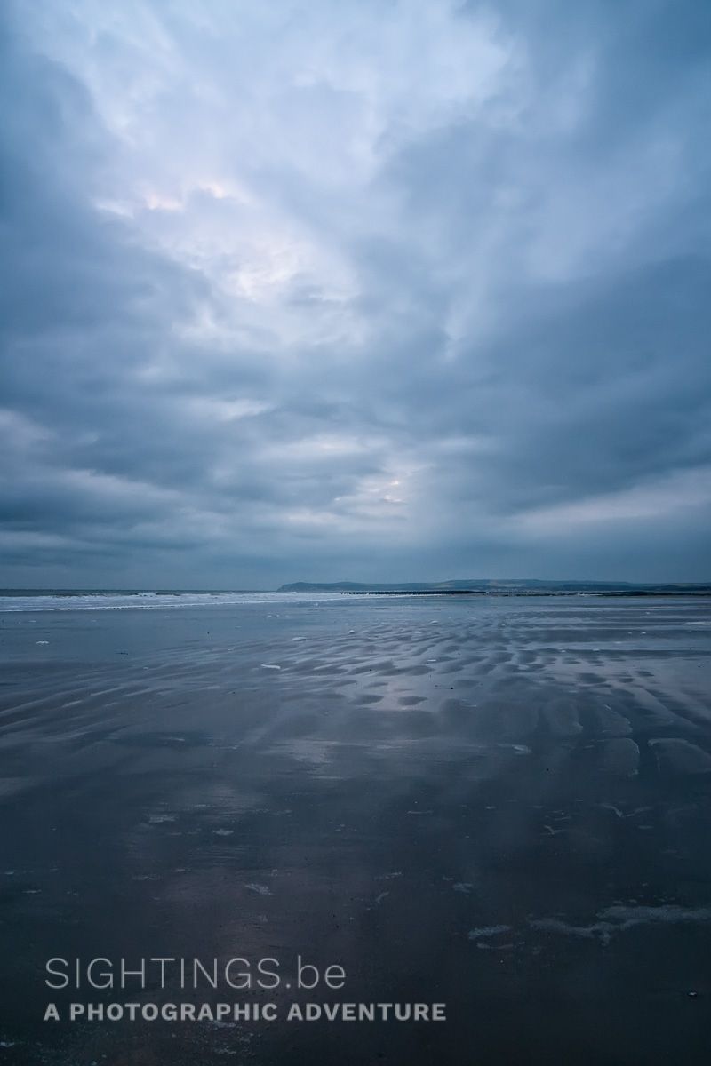 Dawn at low tide